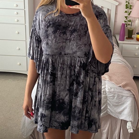 UO Loose Dress - Picture 2 of 6